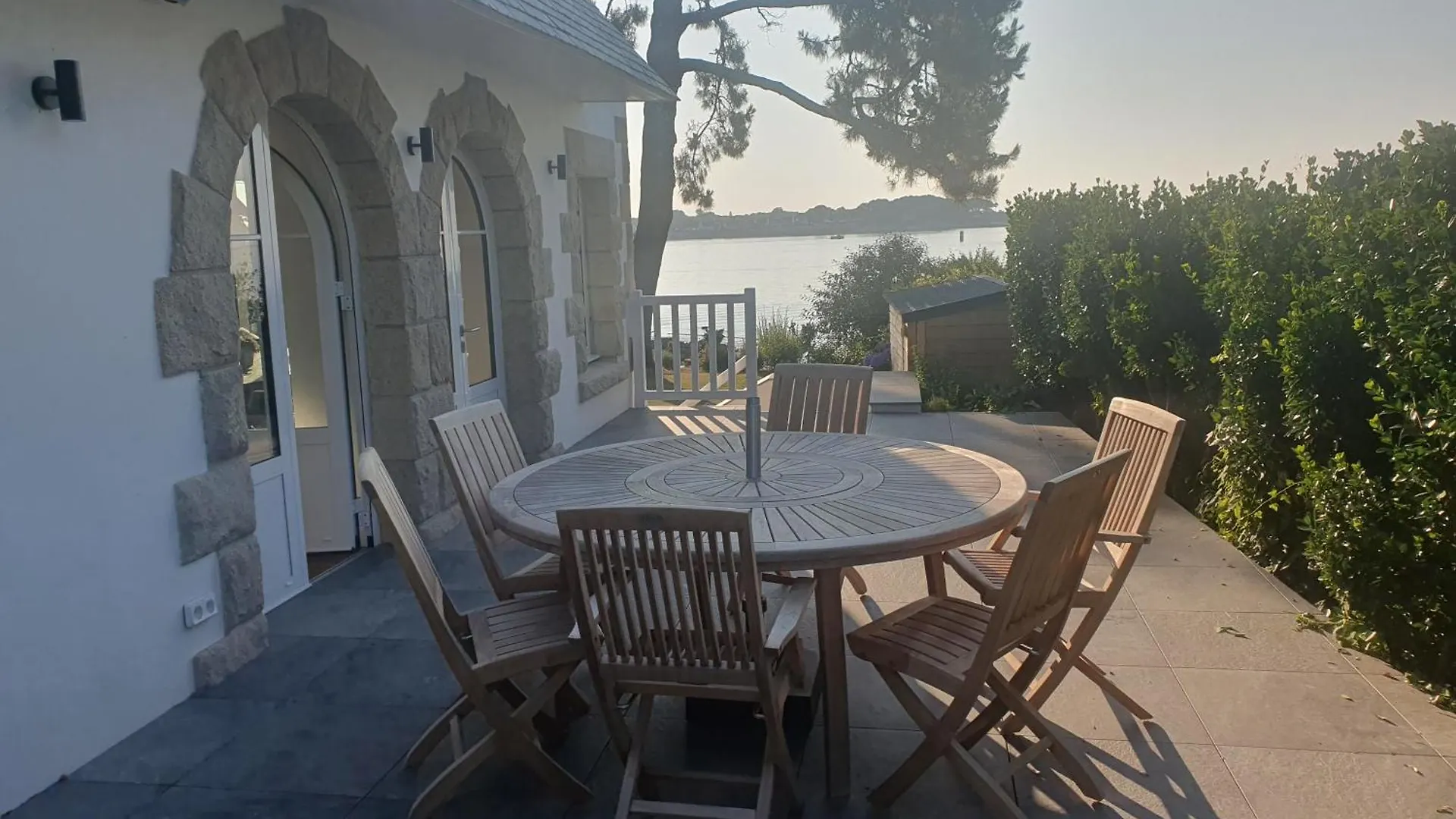 Holiday home Mazi Bihan Combrit